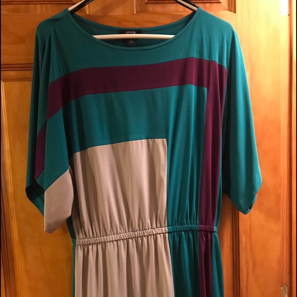 Women’s multi color dress